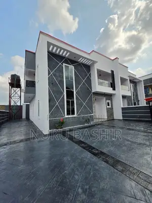 3bdrm Duplex in Rayfield Garden, Akobo for sale
