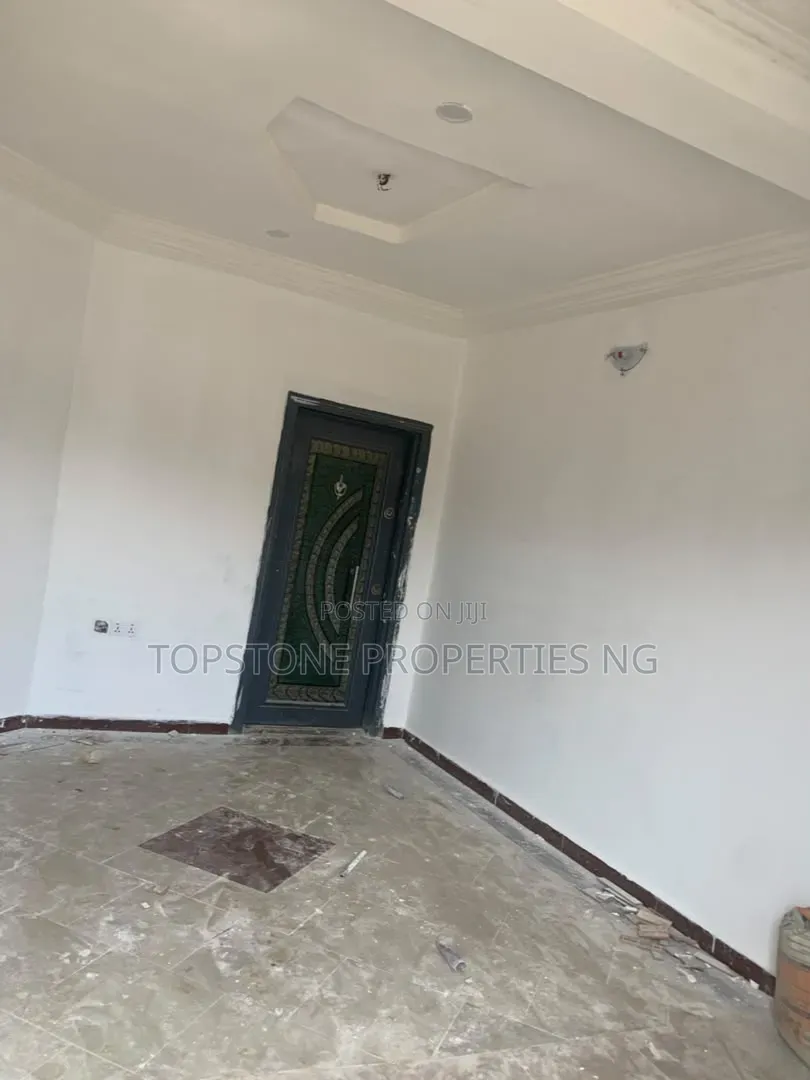2bdrm Bungalow in Topstone Properties, Uyo for rent