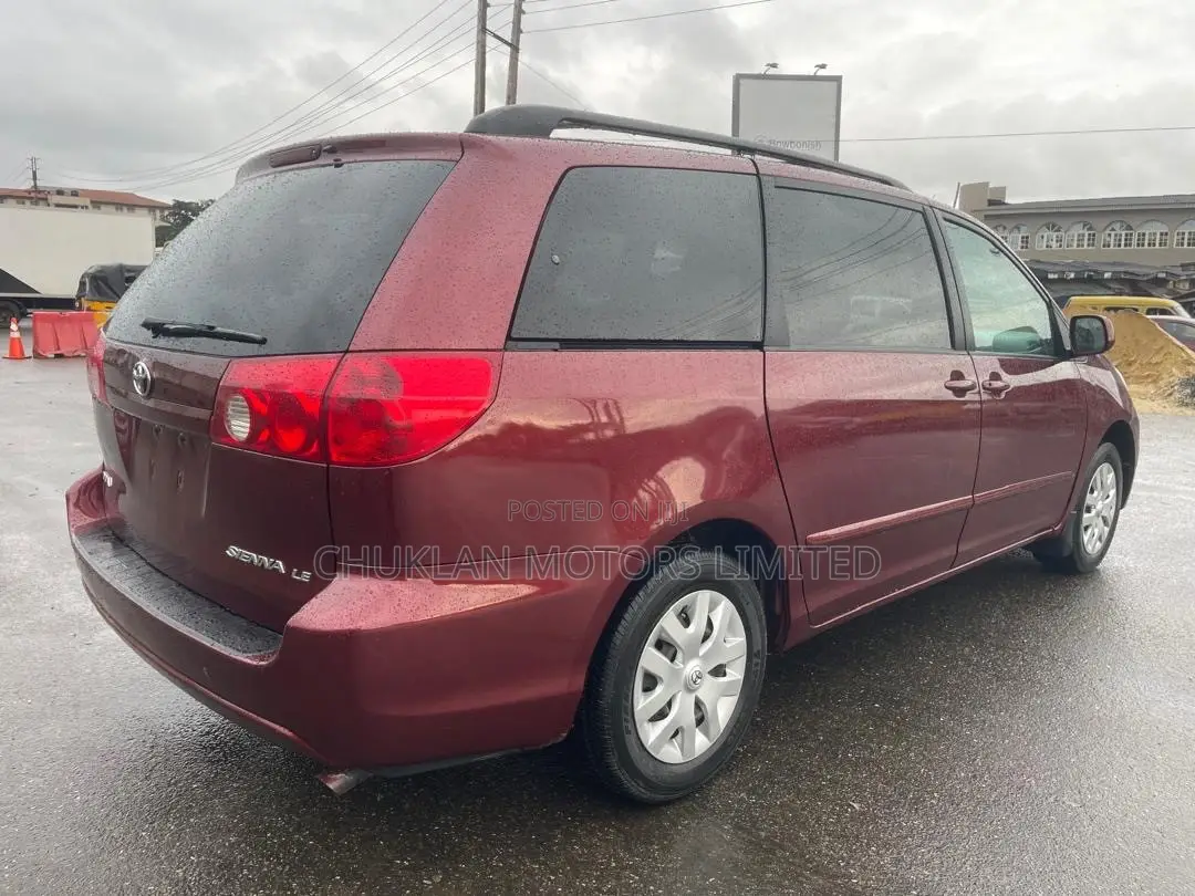 Toyota Sienna LE FWD 2006 Red
