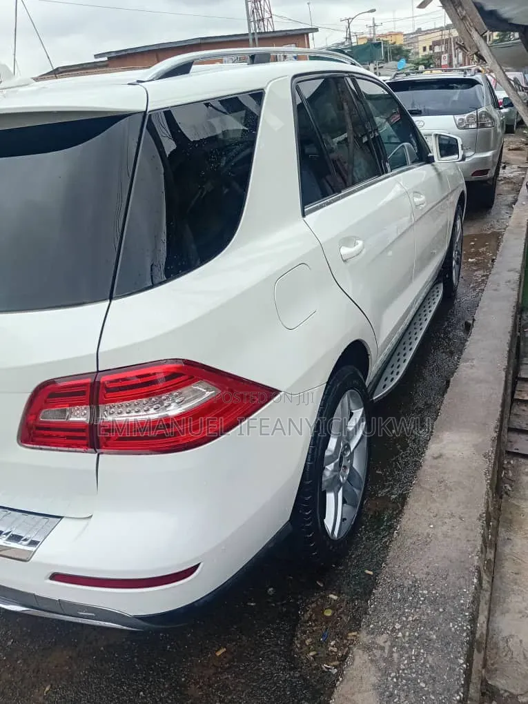 Mercedes-Benz M Class ML350 4MATIC 4dr SUV AWD (3.5L 6cyl 7A) 2015