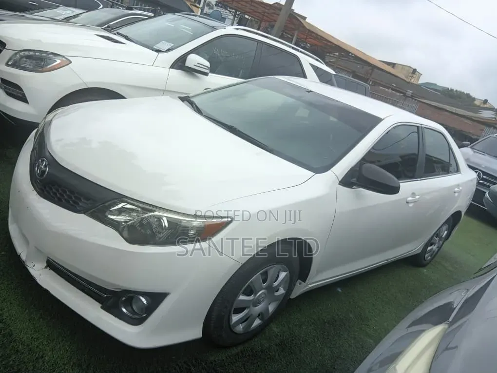 Toyota Camry 2012 White