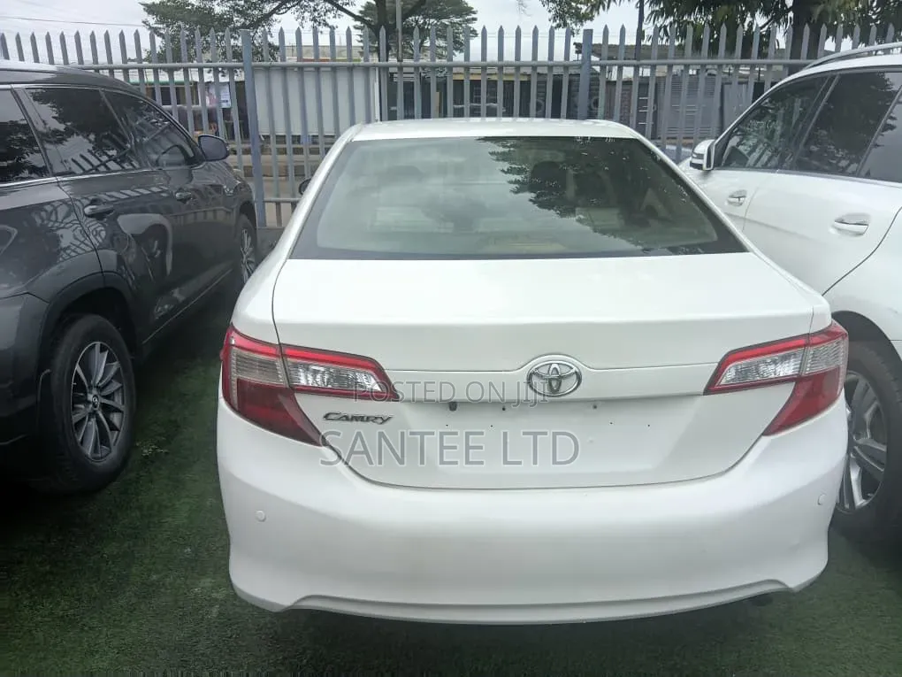 Toyota Camry 2012 White