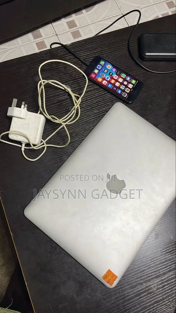 Laptop Apple MacBook Air 2017 8GB Intel Core i5 SSD 256GB