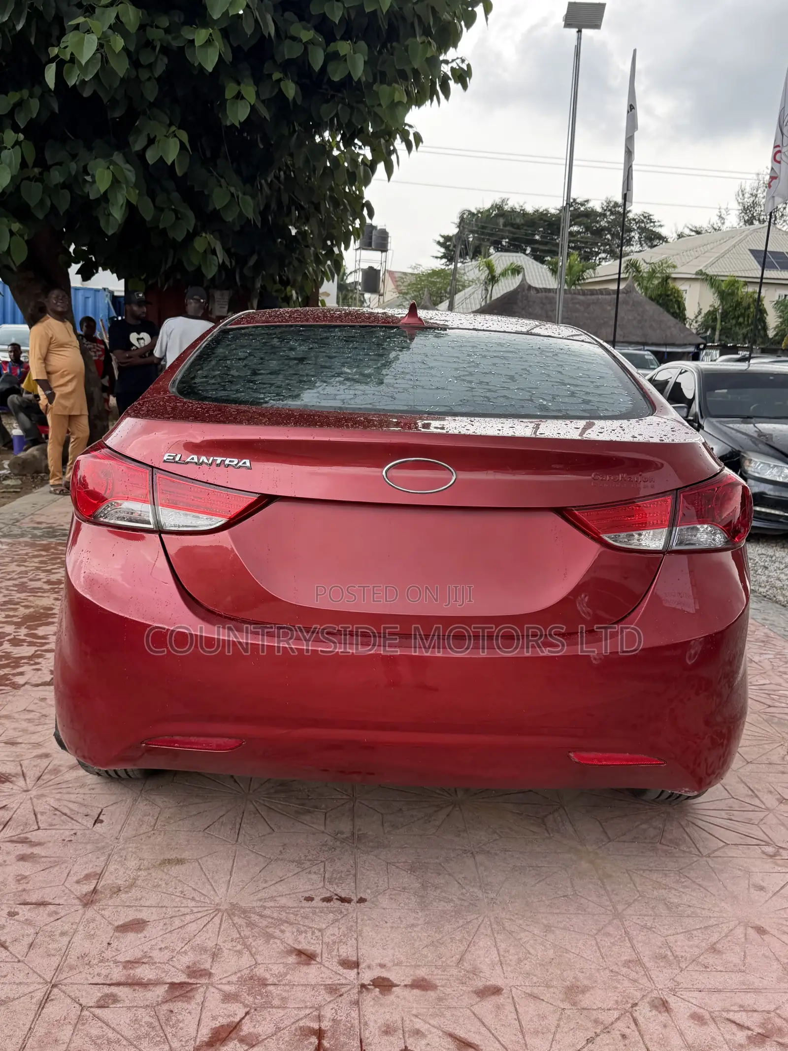 Hyundai Elantra 2012 Red
