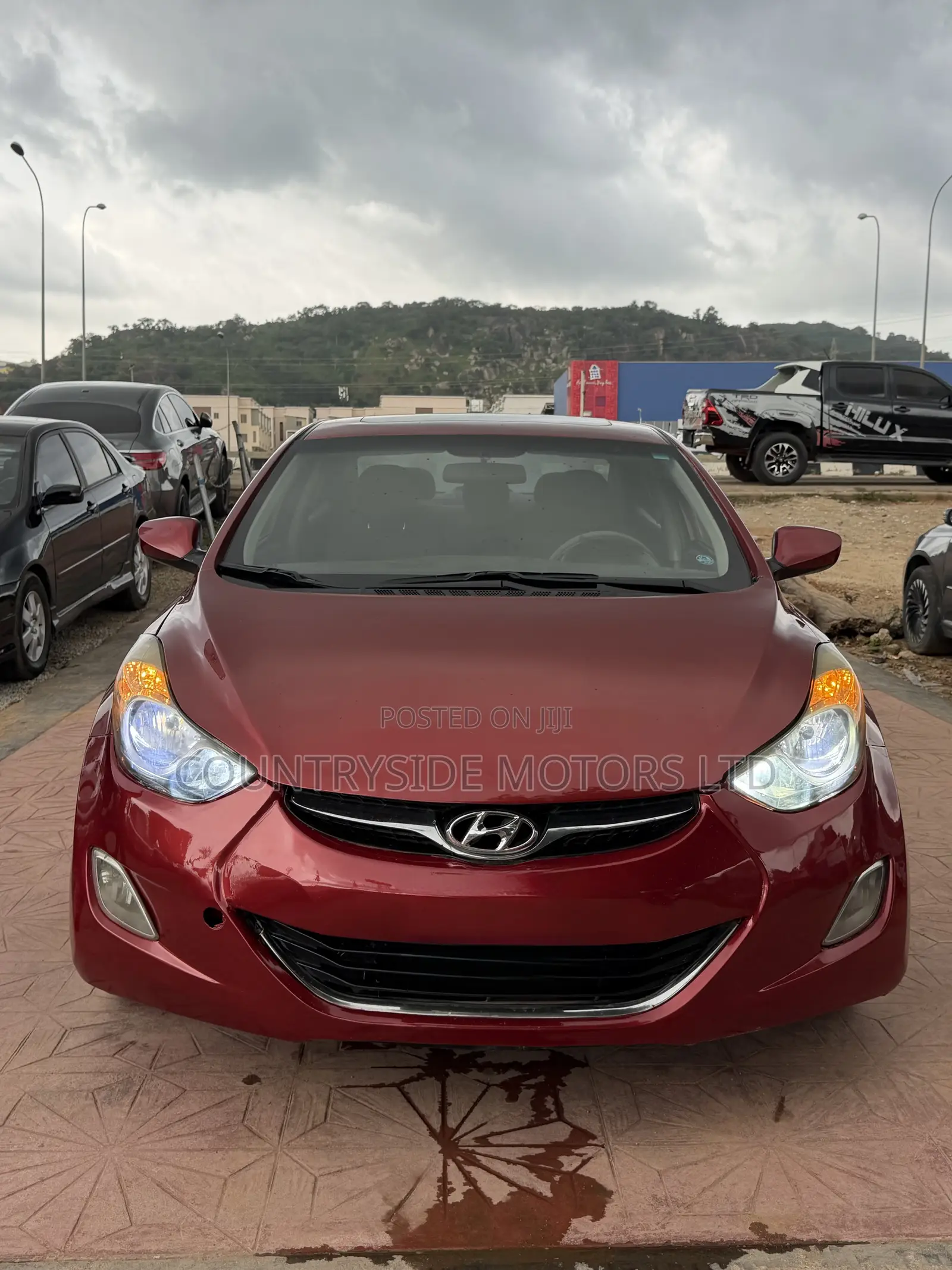 Hyundai Elantra 2012 Red