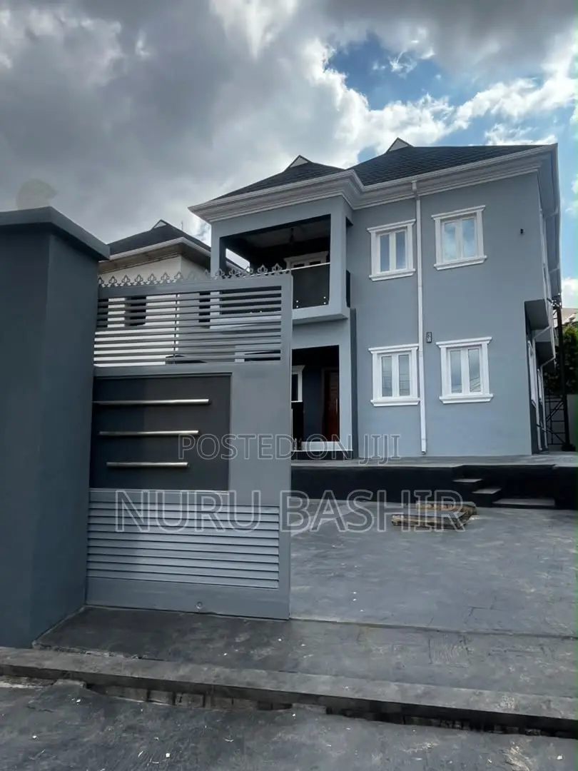 3bdrm Duplex in New Bodija Estate for sale