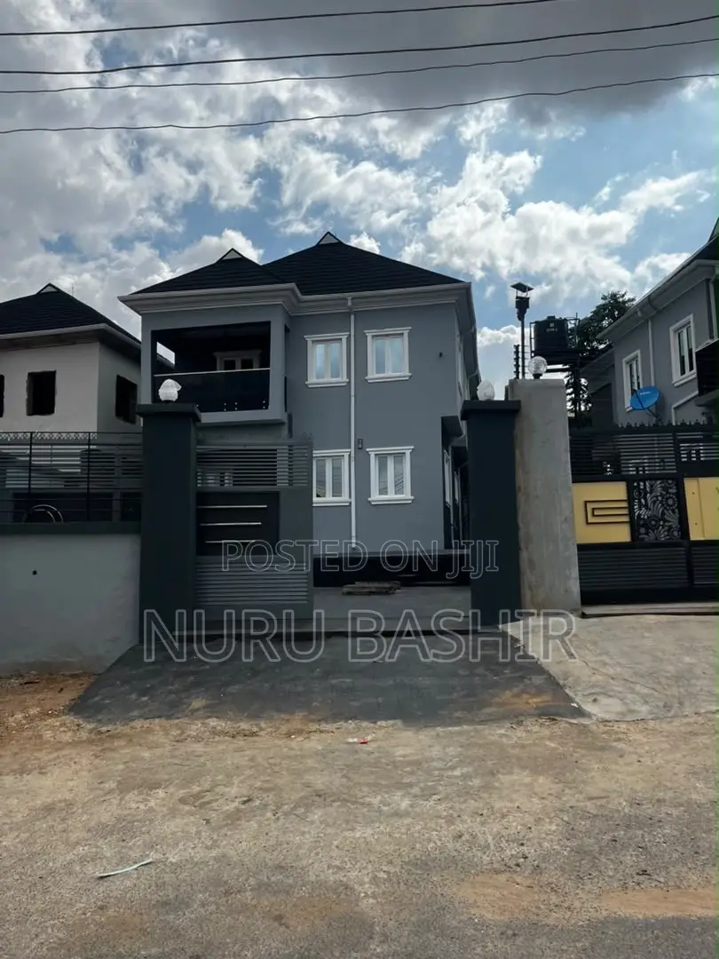 3bdrm Duplex in New Bodija Estate for sale