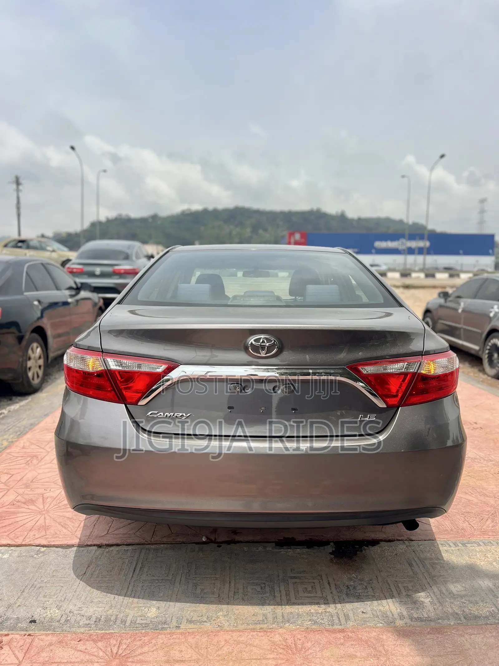 Toyota Camry 2016 Gray