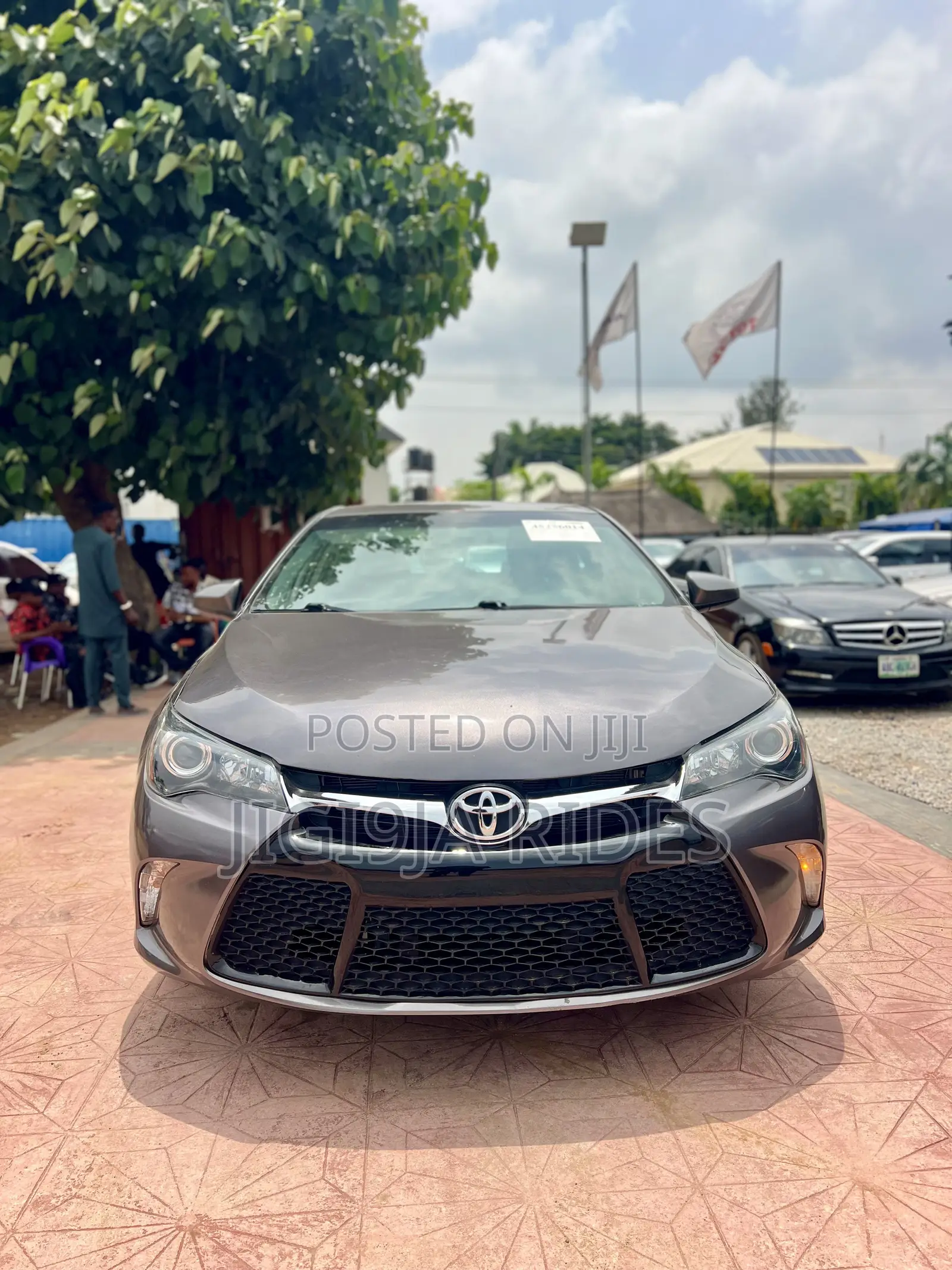 Toyota Camry 2016 Gray
