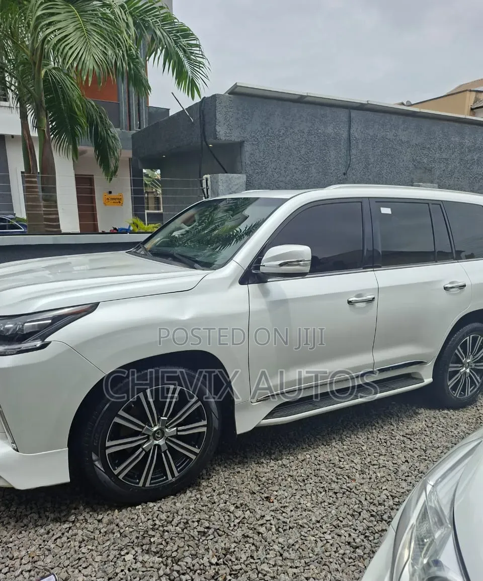Lexus LX 570 (5 seats) AWD 2020 White