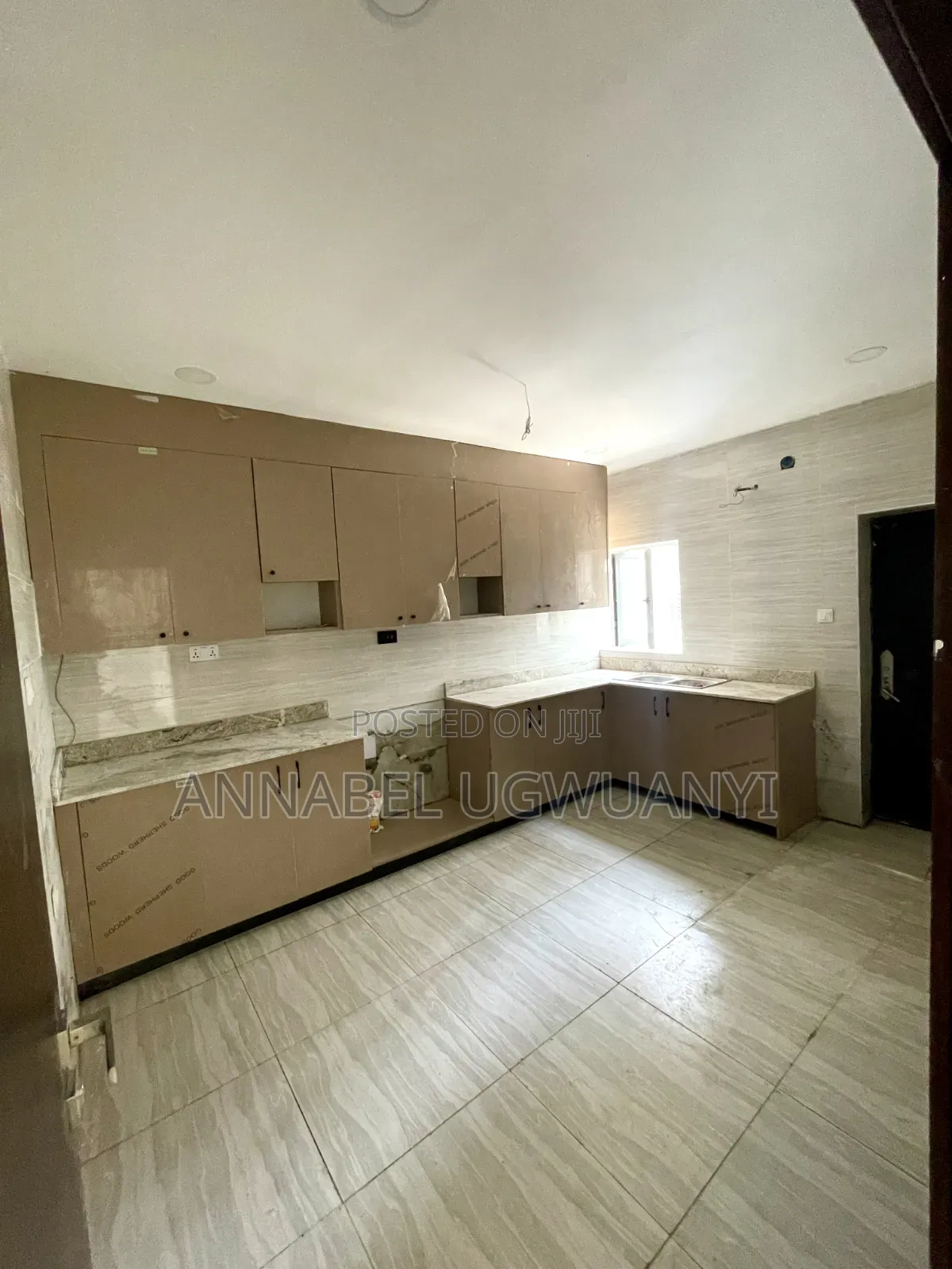 4bdrm Duplex in Royal Plain Estate, Zone B for rent