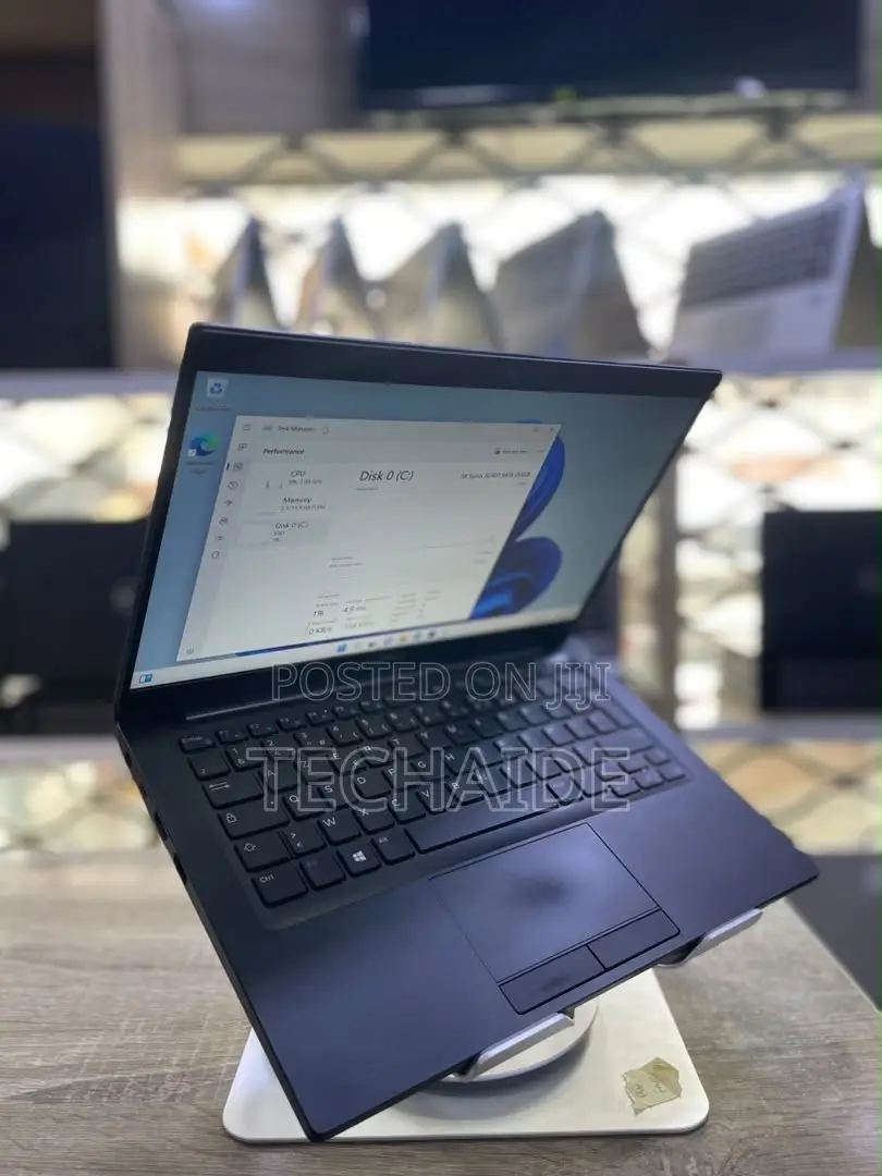 Laptop Dell Latitude 7390 8GB Intel Core i7 SSD 256GB