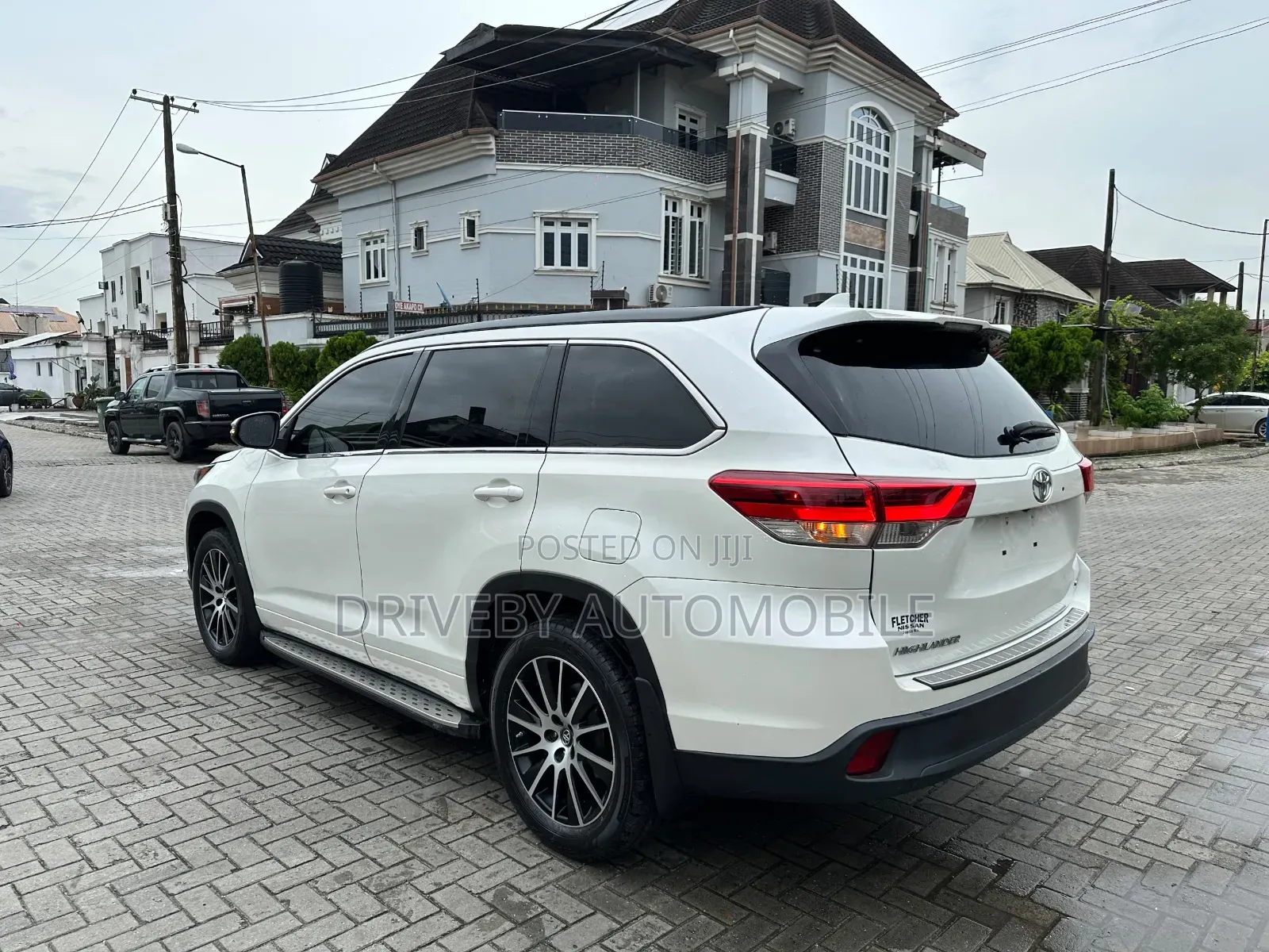 Toyota Highlander SE 4x4 V6 (3.5L 6cyl 8A) 2017 White
