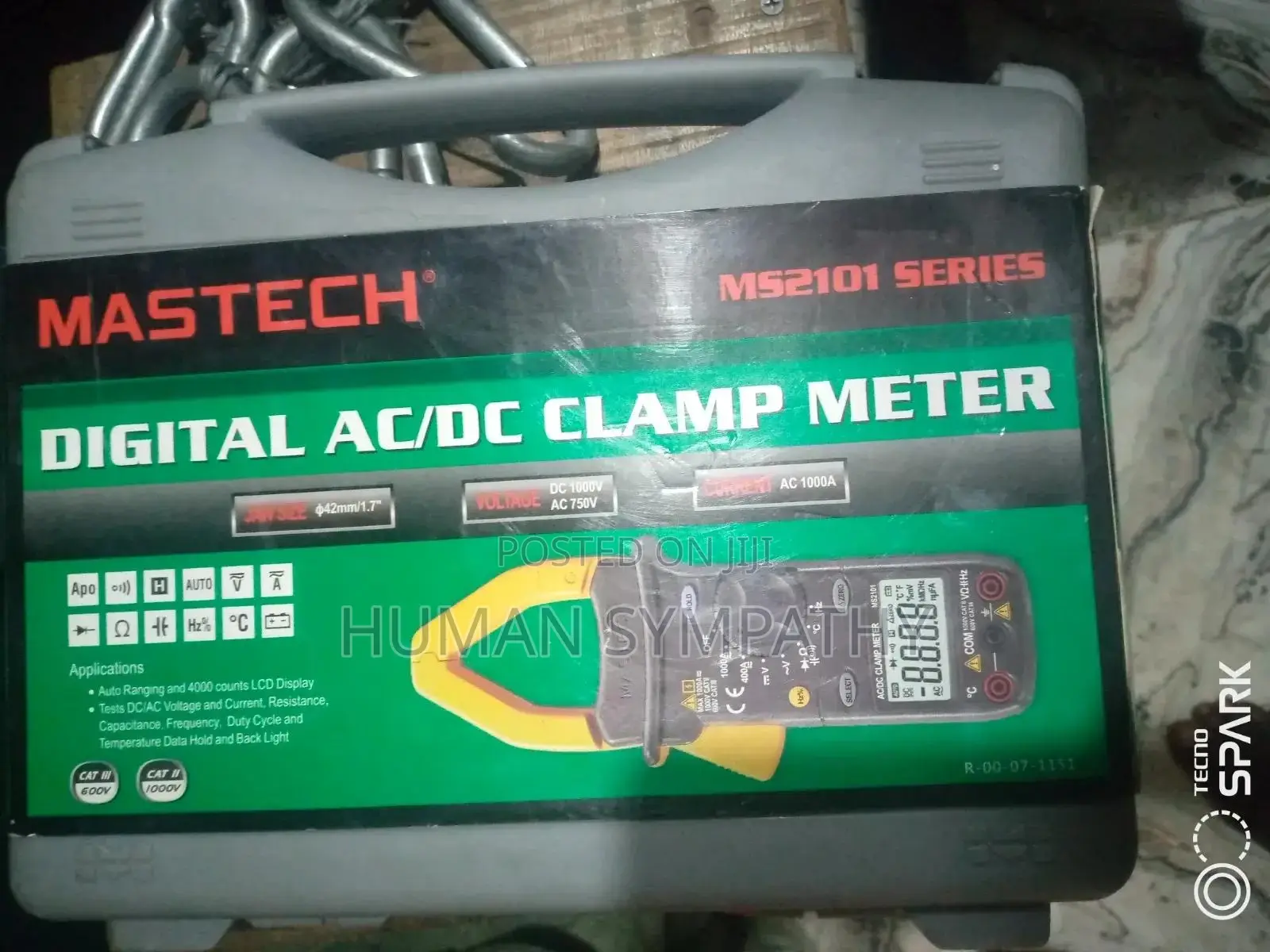 Digital AC/DC Clamp Meter