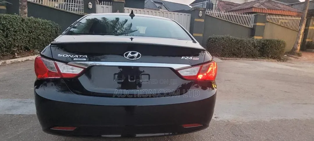 Hyundai Sonata Limited Sedan FWD (2.4L 4cyl 6A) 2013 Black
