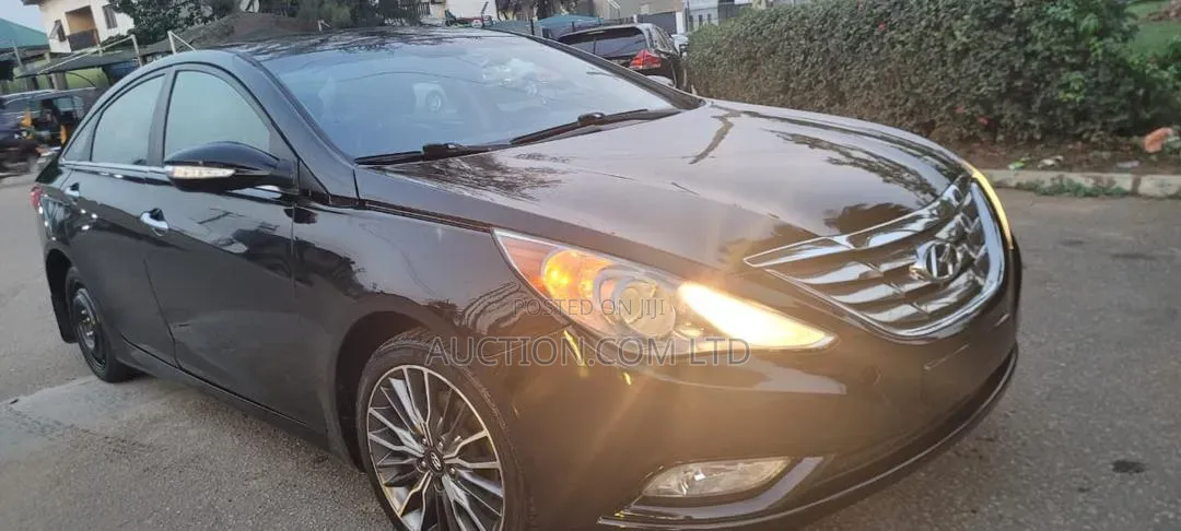 Hyundai Sonata Limited Sedan FWD (2.4L 4cyl 6A) 2013 Black