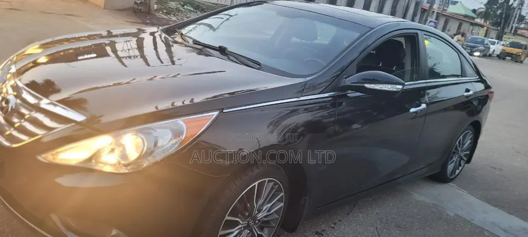 Hyundai Sonata Limited Sedan FWD (2.4L 4cyl 6A) 2013 Black