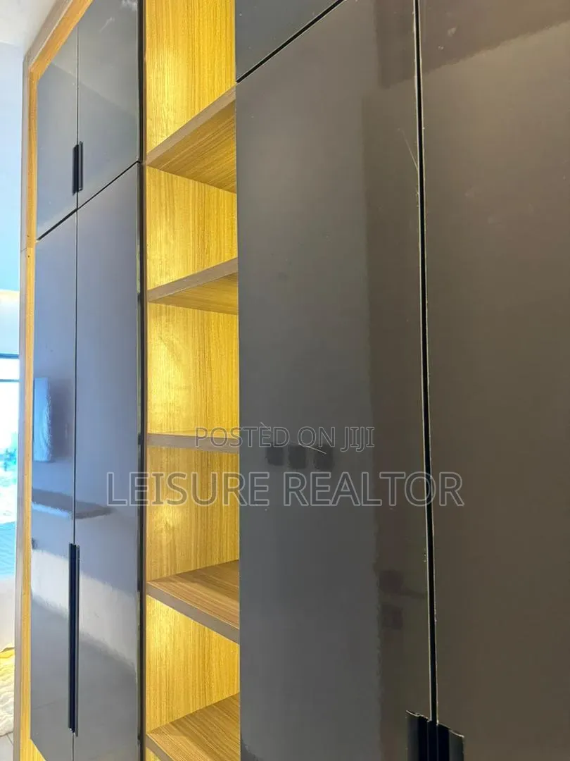 3bdrm Apartment in Bay 3, Ikate-Elegushi for sale