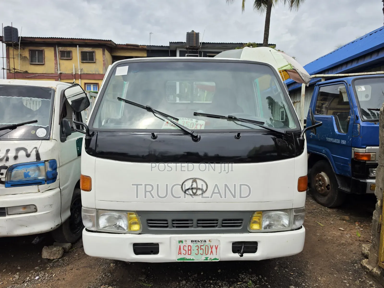 Toyota Dyna 100 New Model