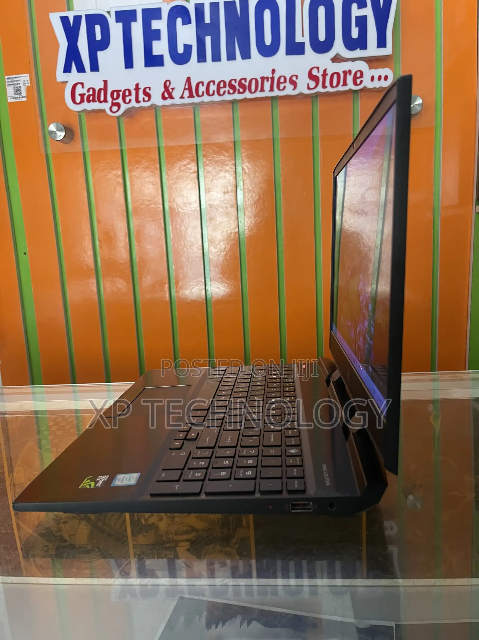 Laptop HP Omen 15-ce0xx 16GB Intel Core i7 SSD 256GB
