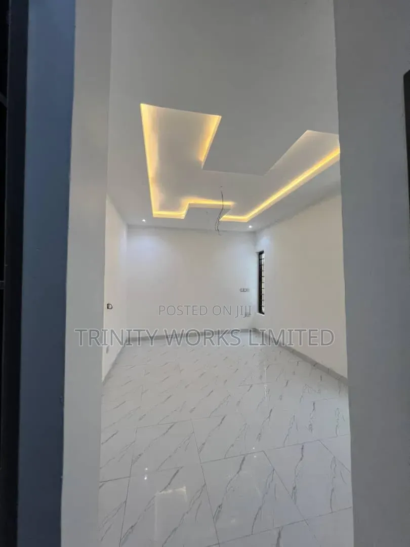 5bdrm Duplex in Nsukka for sale