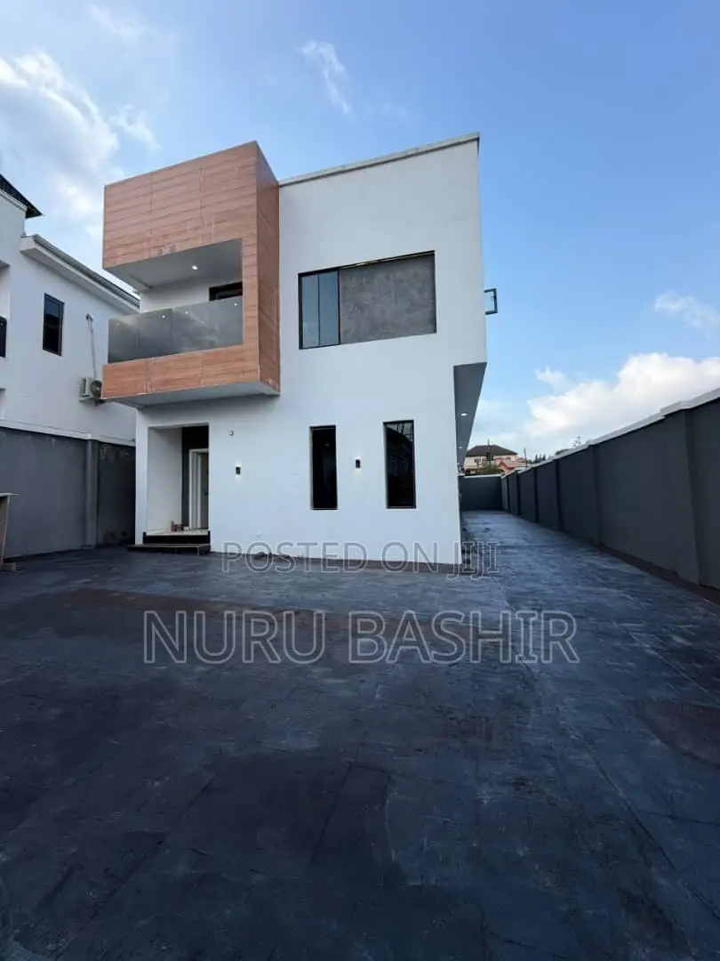 5bdrm Duplex in Oke Badan Estate, Akobo for sale