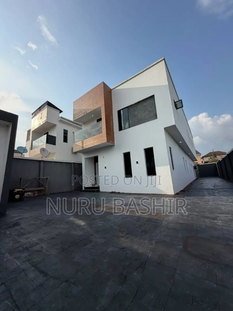 5bdrm Duplex in Oke Badan Estate, Akobo for sale