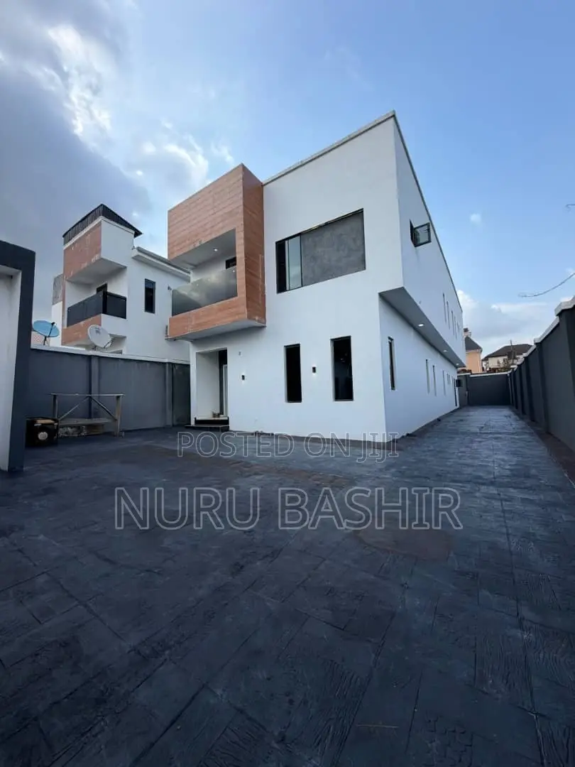 5bdrm Duplex in Oke Badan Estate, Akobo for sale