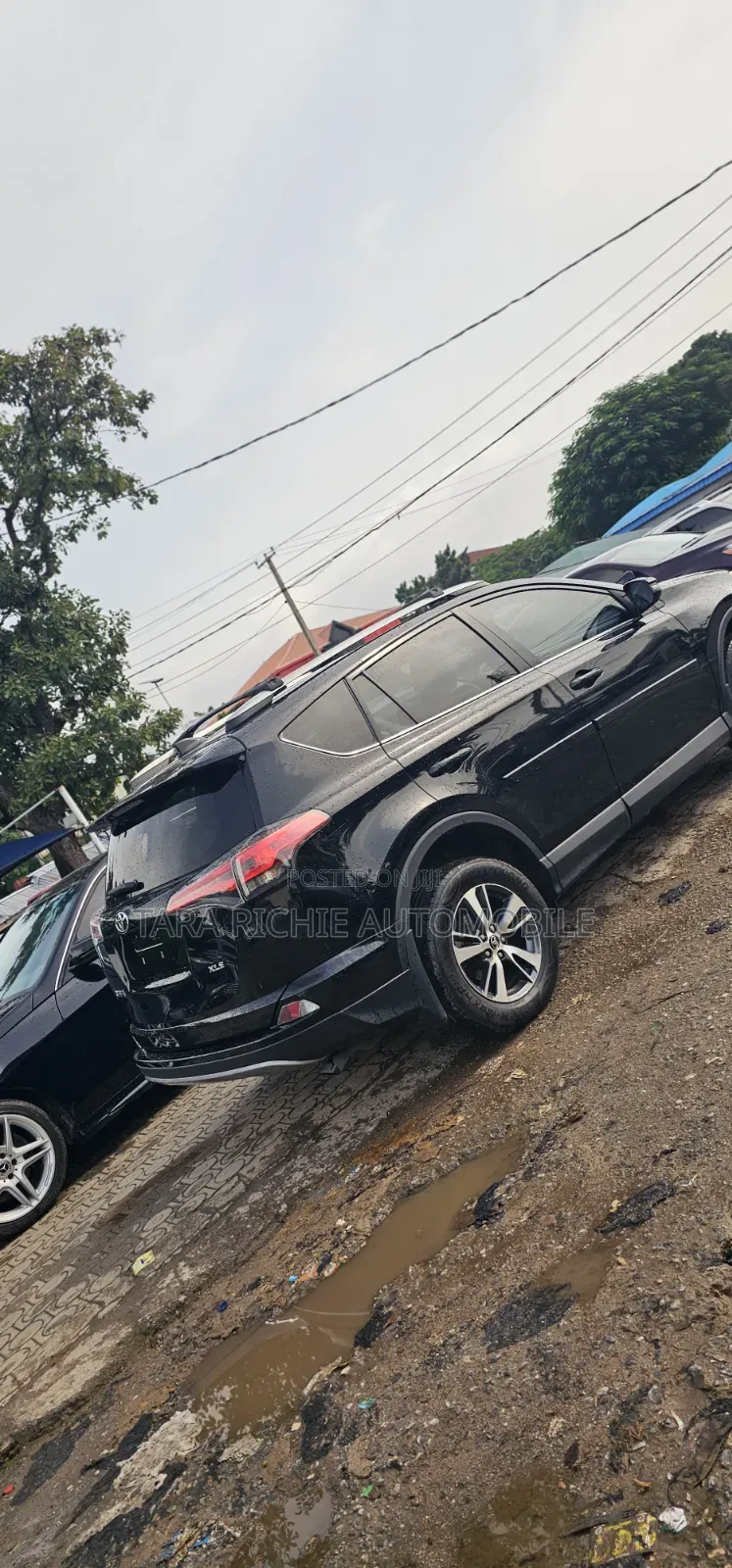 Toyota RAV4 XLE 4dr SUV AWD (2.5L 4cyl 6A) 2018 Black