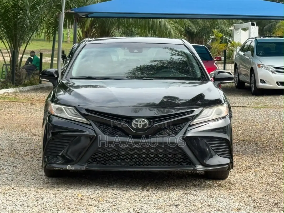 Toyota Camry 2018 Black