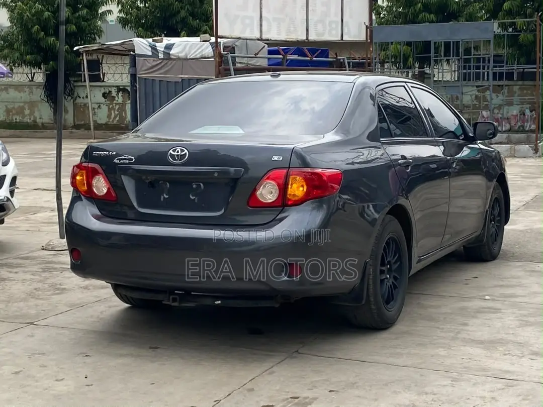 Toyota Corolla 2009 Gray
