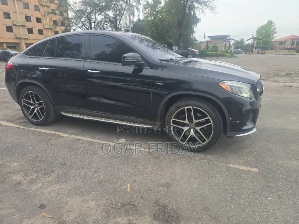 Mercedes-Benz GLE-Class 2016 Black