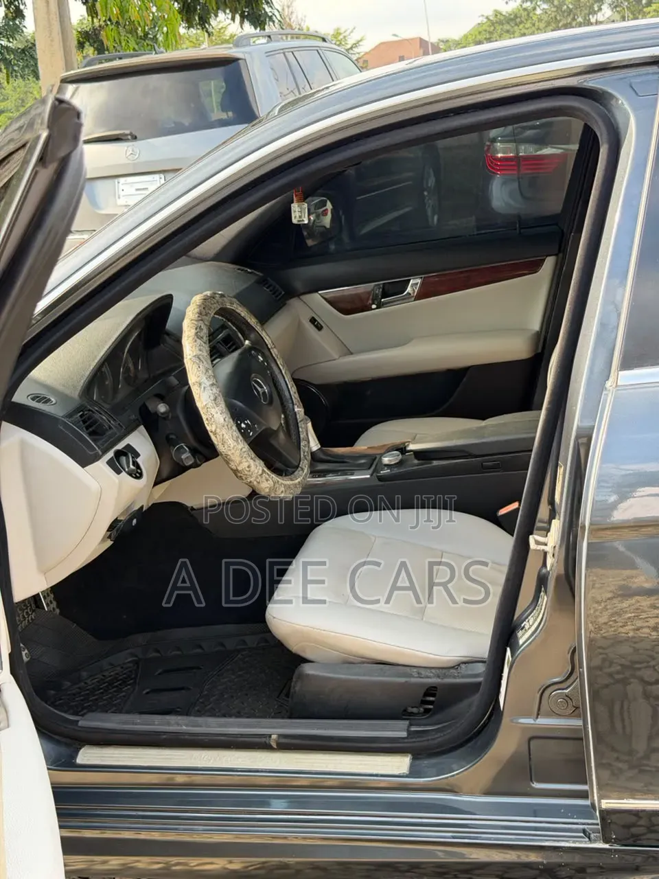 Mercedes-Benz C300 2010 Silver