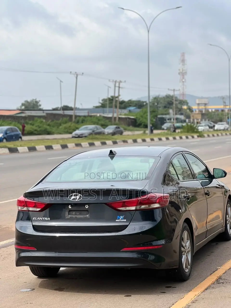 Hyundai Elantra SE Sedan FWD (2.0L 4cyl 6M) 2017 Black