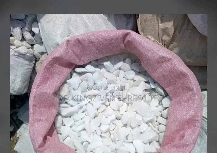 15kg Bag of Clean White Stone for Interior and Exterior Decoration