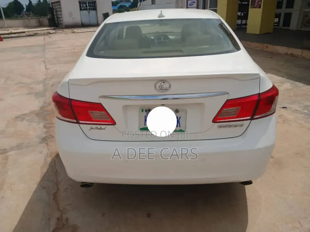 Lexus ES 2012 White