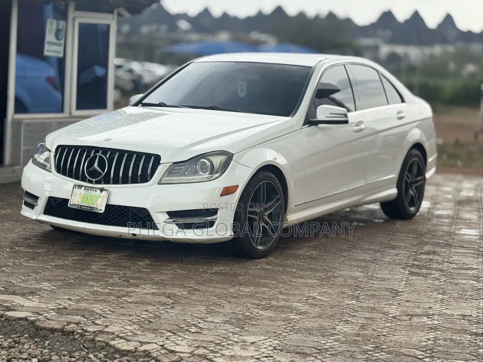 Mercedes-Benz C300 Sport 4Matic Sedan AWD (3.0L 6cyl 7A) 2012 White