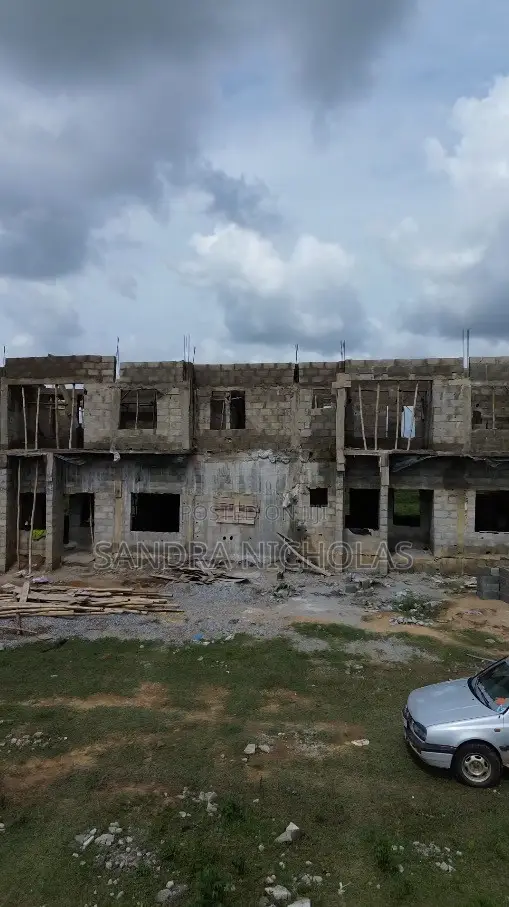 350 SQM Estate Plot for 3 Bedroom Semi Detached Duplex With BQ