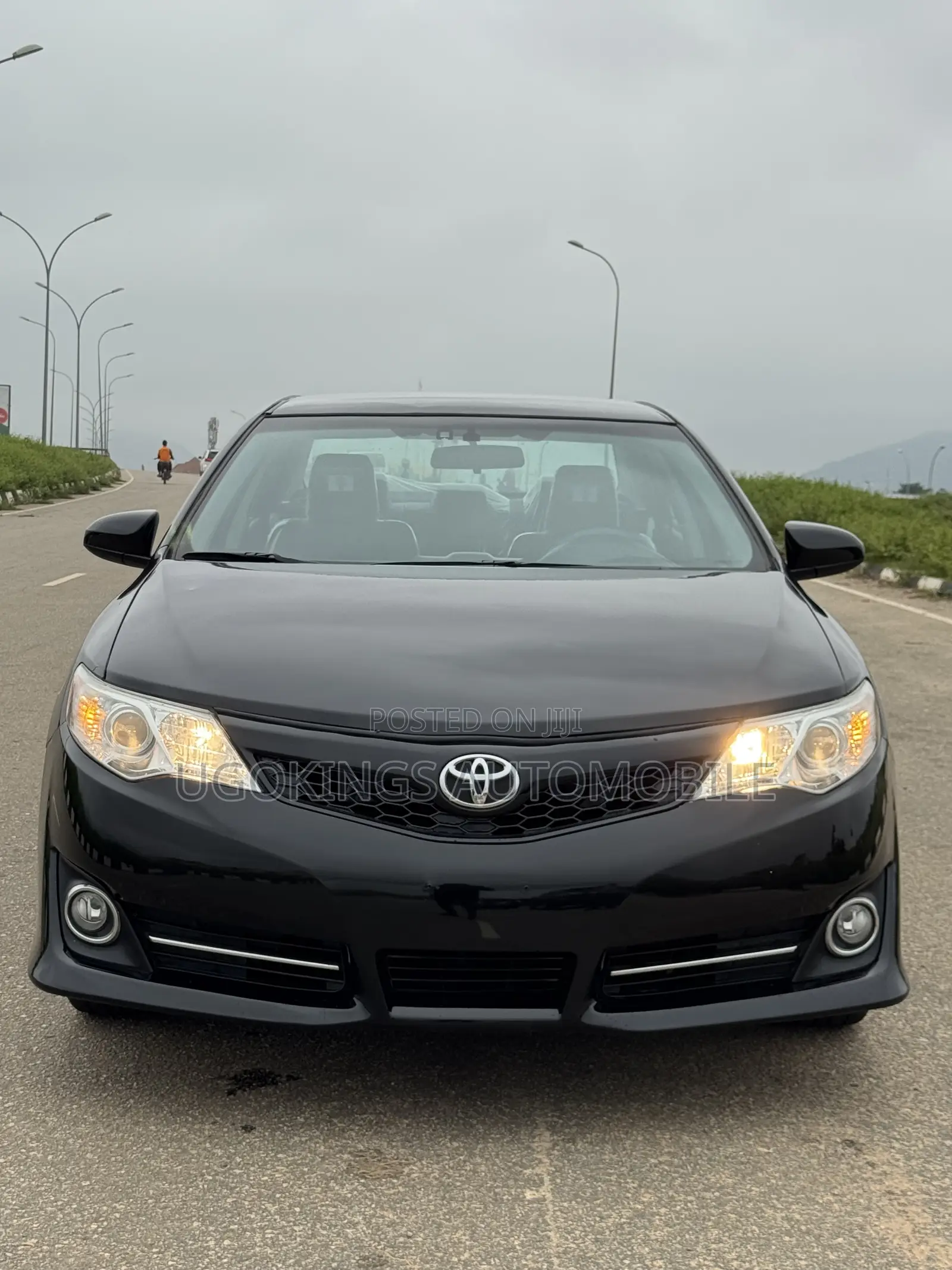 Toyota Camry SE 4dr Sedan (2.5L 4cyl 6A) 2014 Black