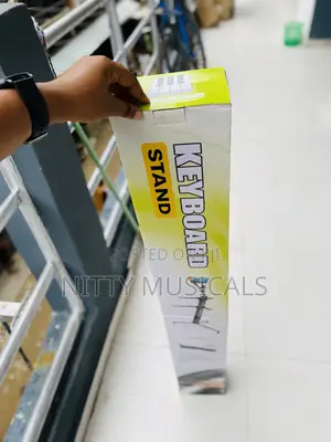 Step Keyboard Stand