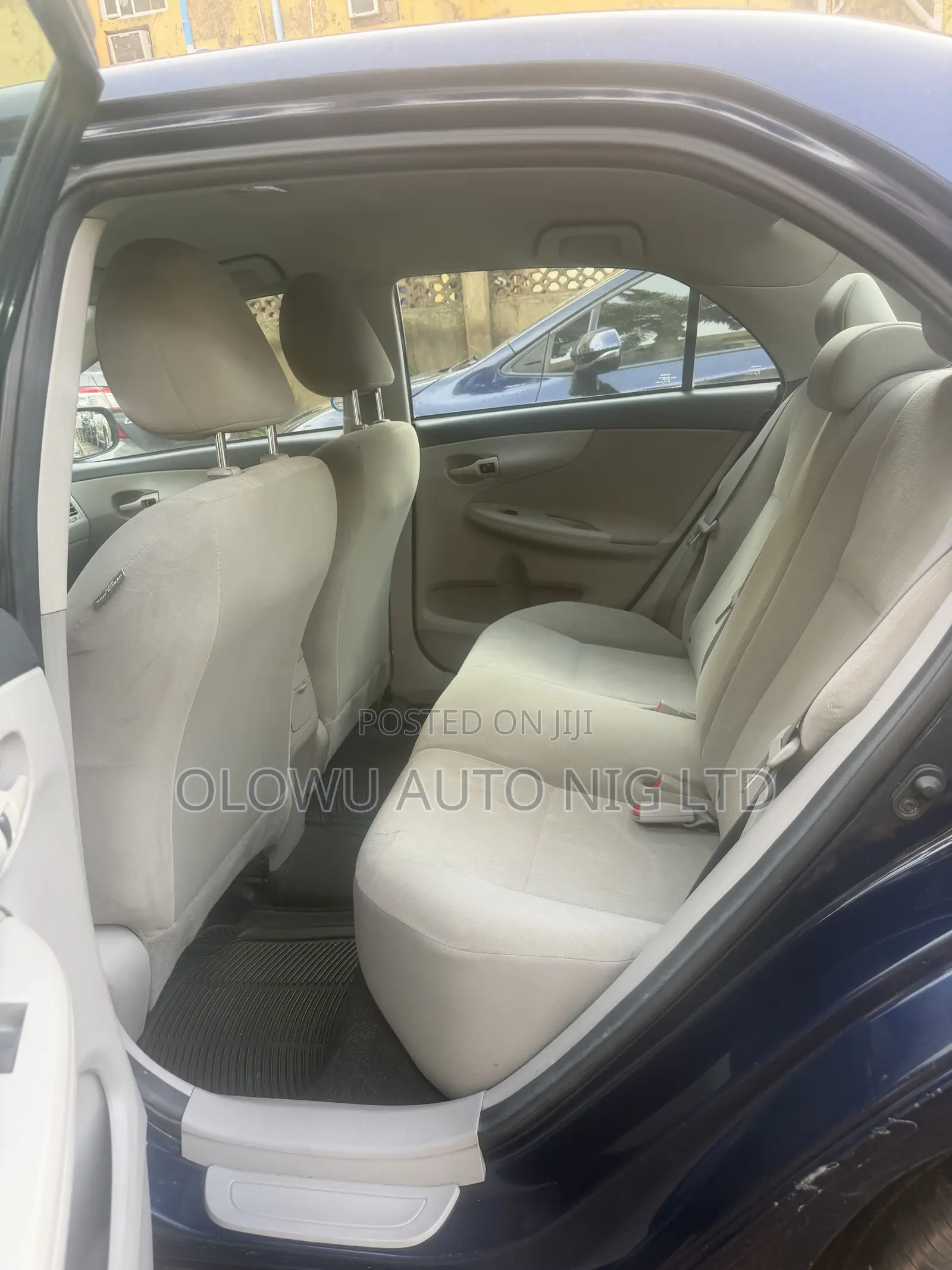 Toyota Corolla LE 4dr Sedan (1.8L 4cyl 4A) 2011 Blue