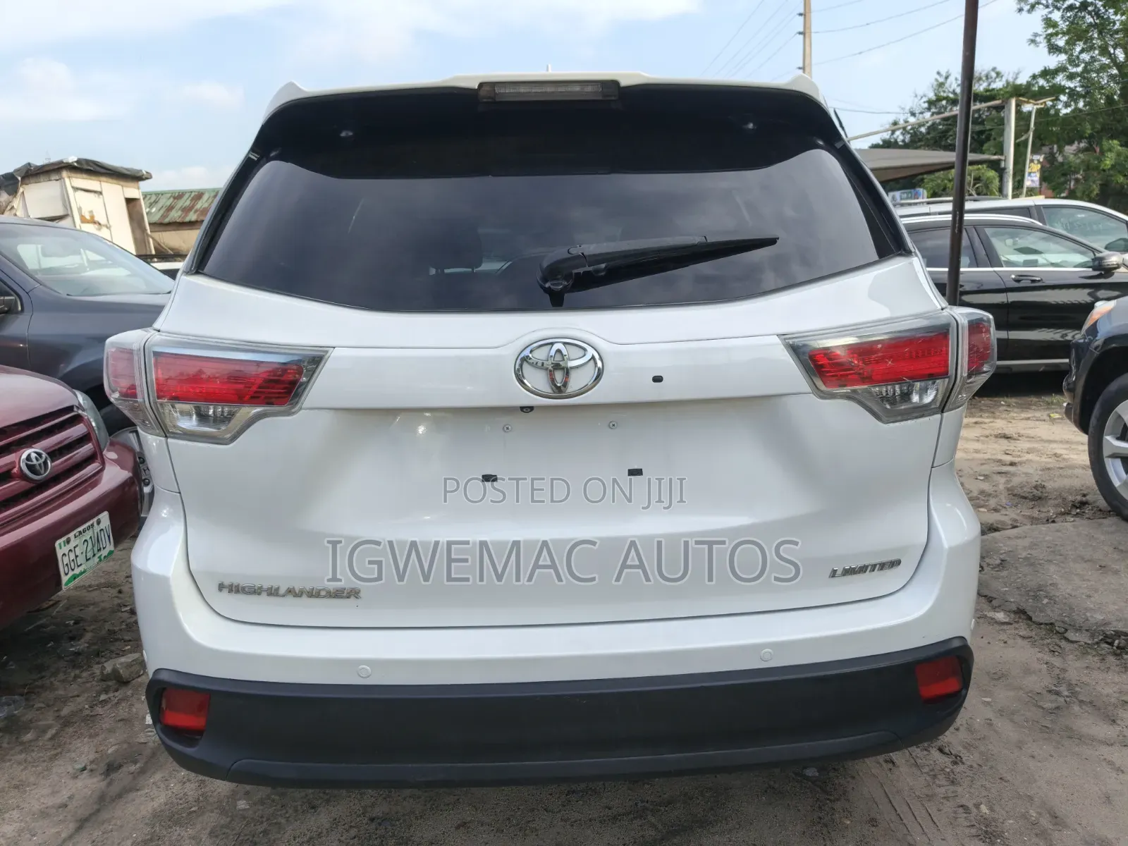 Toyota Highlander Limited 4dr SUV (3.5L 6cyl 6A) 2015 White