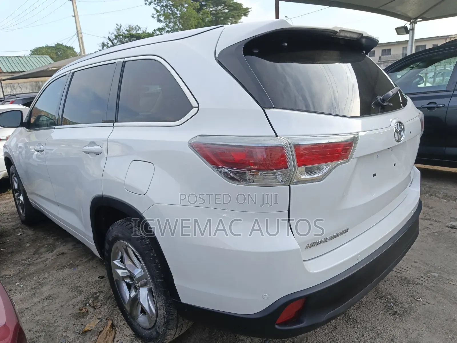 Toyota Highlander Limited 4dr SUV (3.5L 6cyl 6A) 2015 White