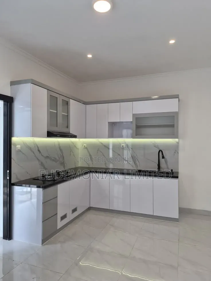 Premium Kitchen Decor & Finishing