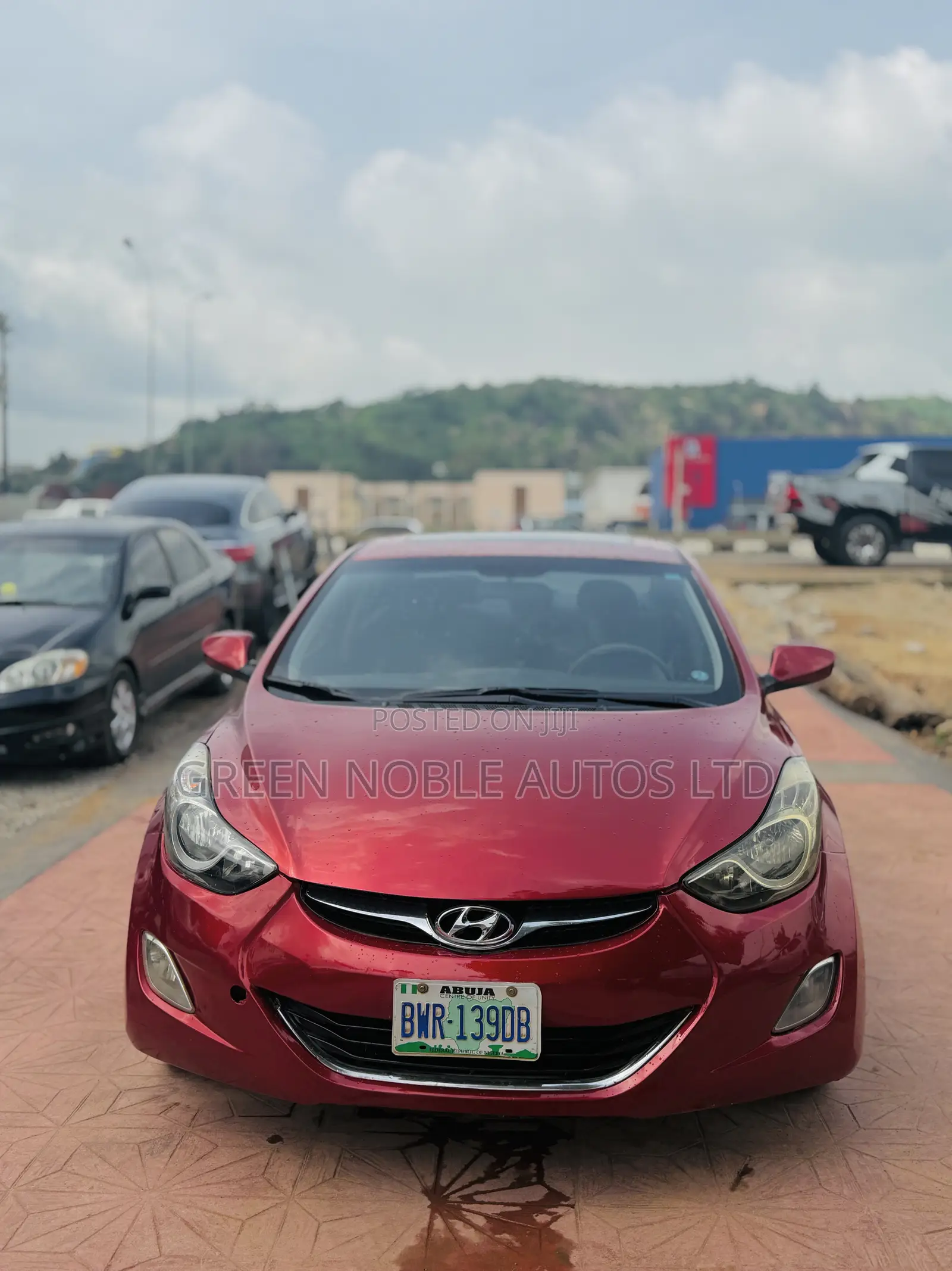 Hyundai Elantra Limited Sedan FWD (1.8L 4cyl 6A) 2013 Red