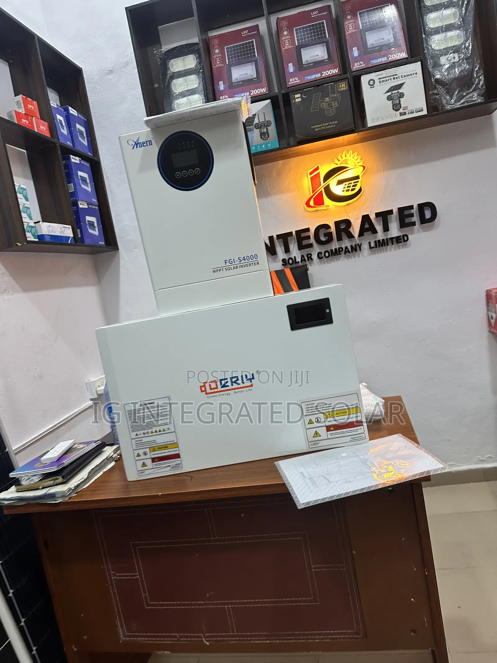 5kwh Deriy Lithium Battery With 4kva Hybrid Inverter