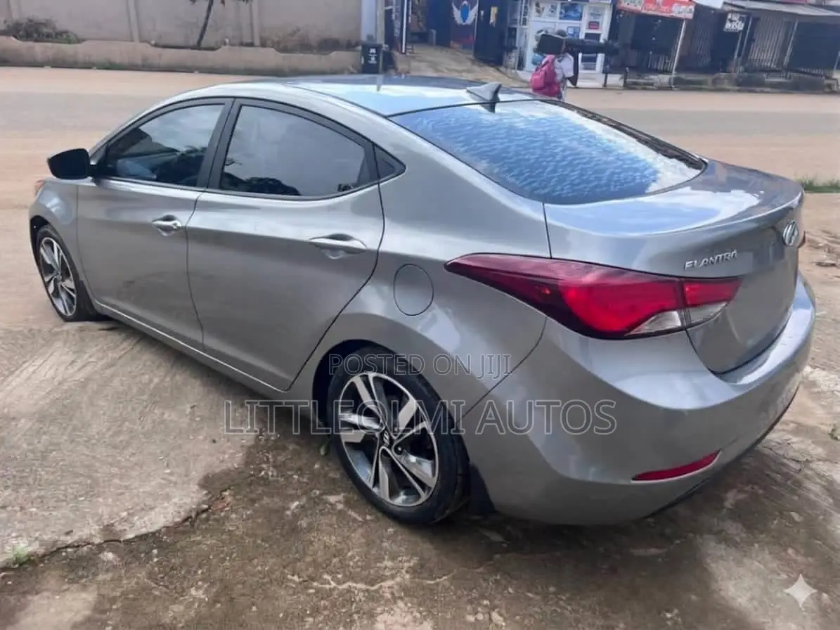 Hyundai Elantra Sport 4dr Sedan (2.0L 4cyl 6A) 2015 Burgundy