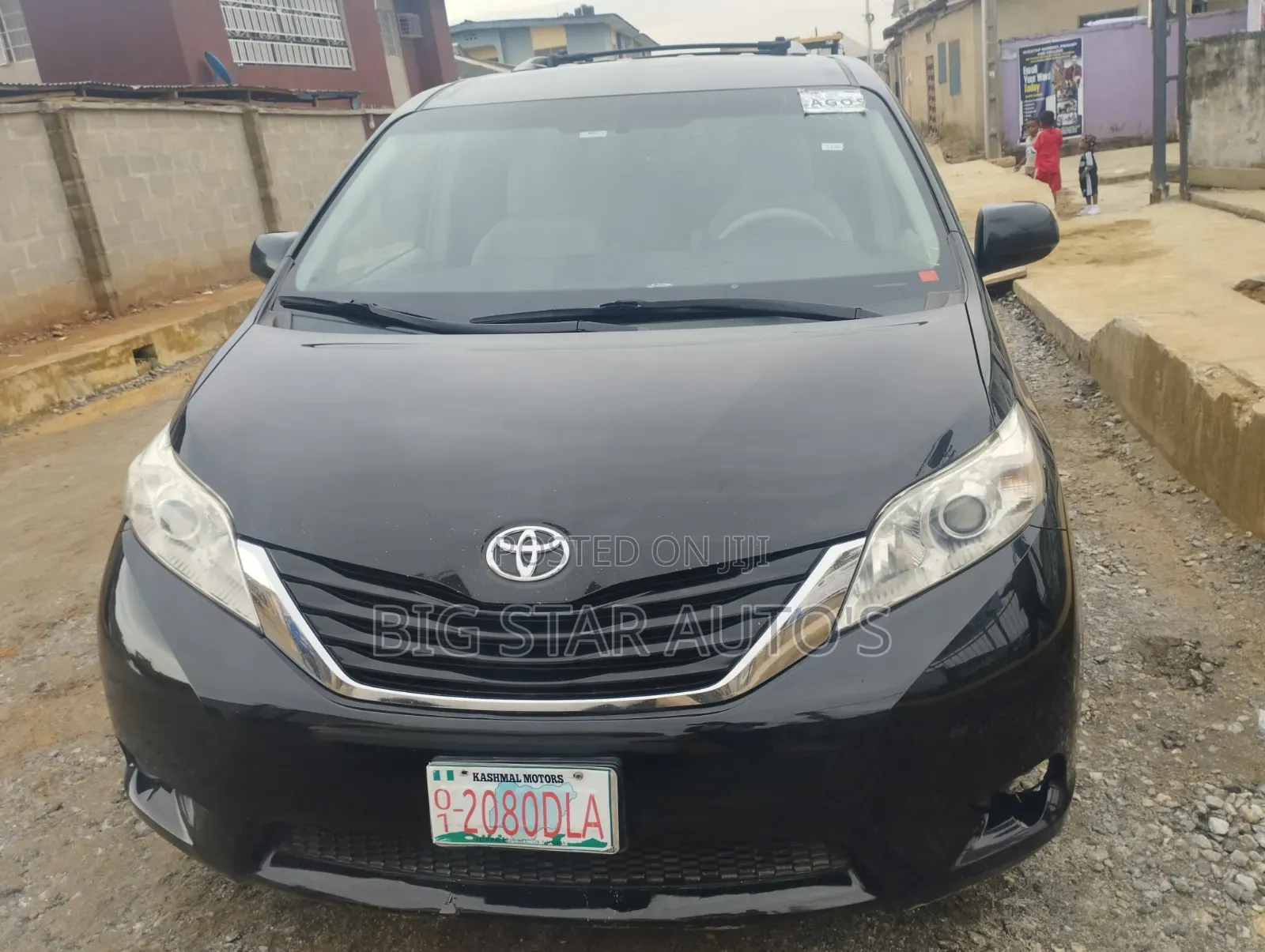 Toyota Sienna LE 7-Passenger 4dr Minivan AWD (3.5L 6cyl 6A) 2014 Black