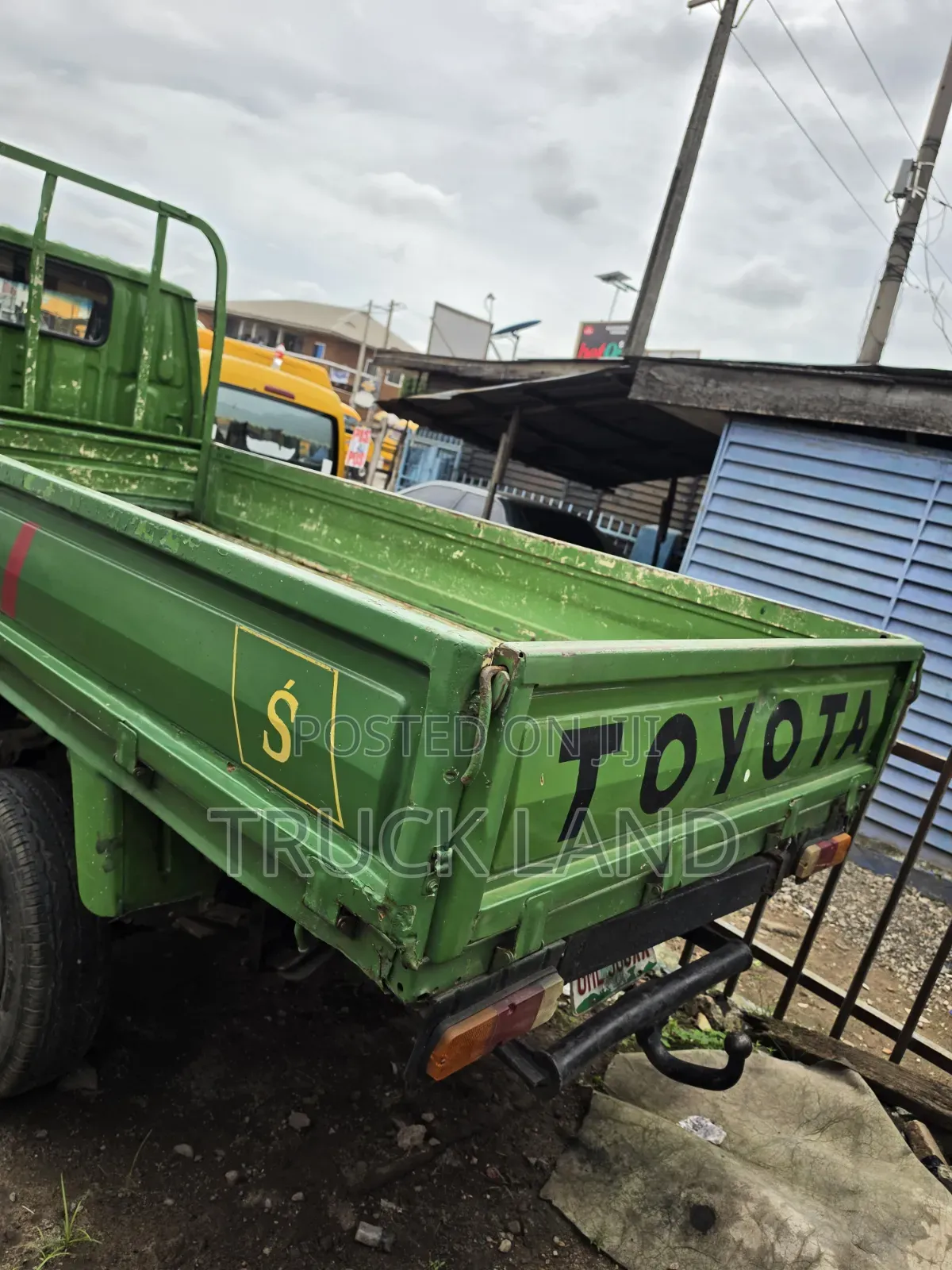 Toyota Dyna 150 Normal Bucket First Body