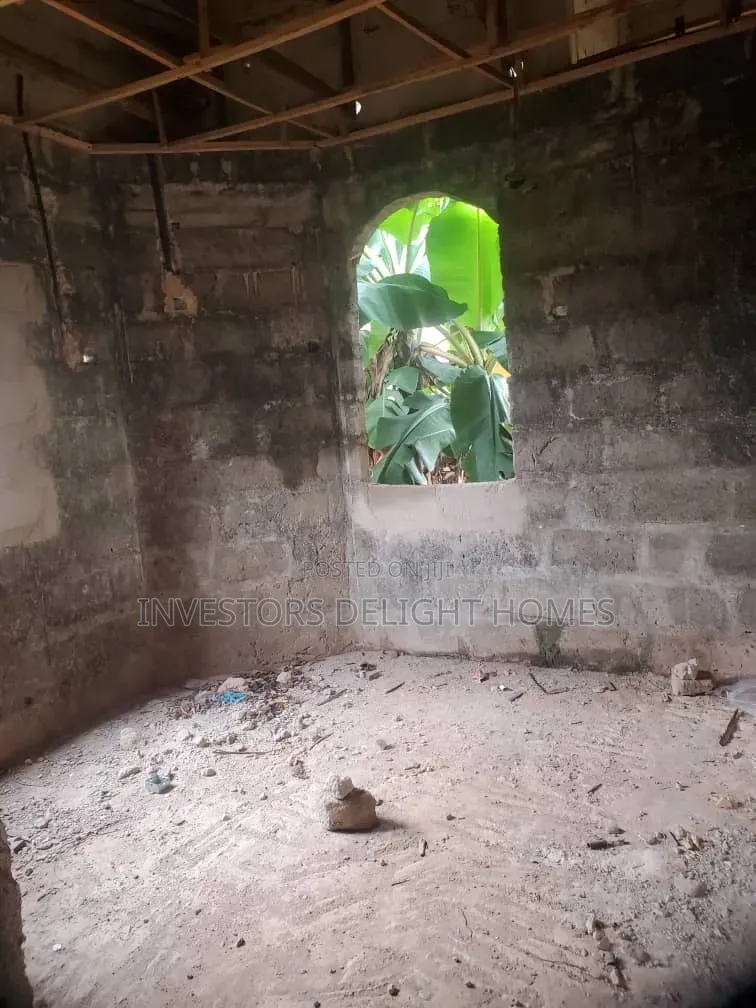 2bdrm Block of Flats in Oshimili North for sale